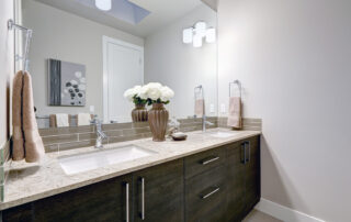 Best Bathroom Paint Colors: Moisture-Friendly Options That Last