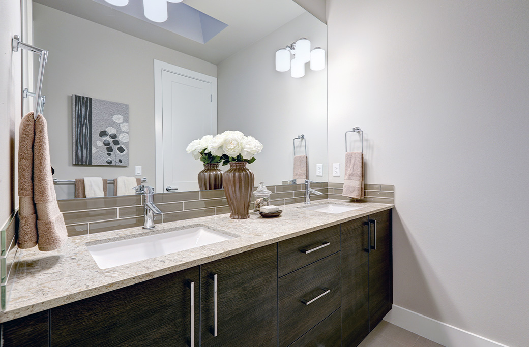Best Bathroom Paint Colors: Moisture-Friendly Options That Last